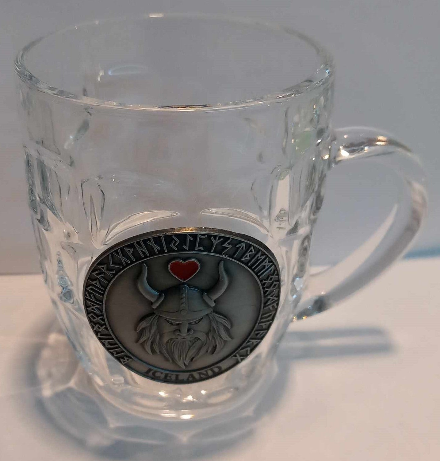 Glass cups with vikings designs Glass cups with vikings designs